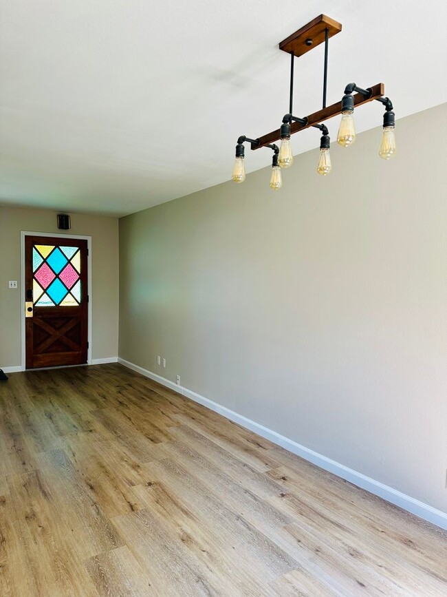 Photo - Charming 3 Bedroom Home