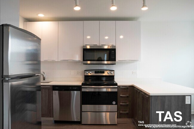 Building Photo - 940 W Winona St Unit 605 Rental