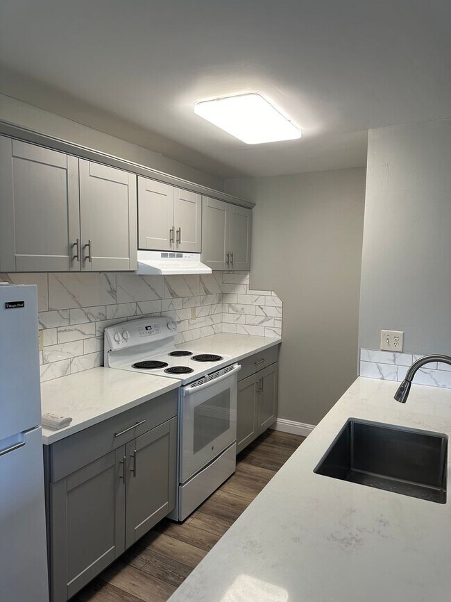 Photo - Townhome for Rent! Close to American River...