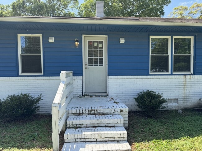 Photo - 2101 Montclair Ave