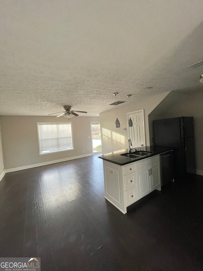 Photo - 2880 Florence Dr