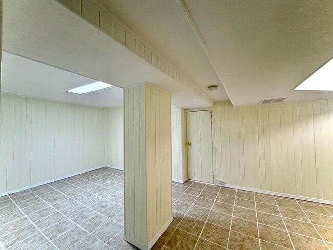 Photo - 154 Delaware Ave Unit BSMT Back