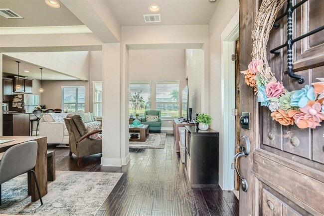 Photo - 9401 McKnight Lp