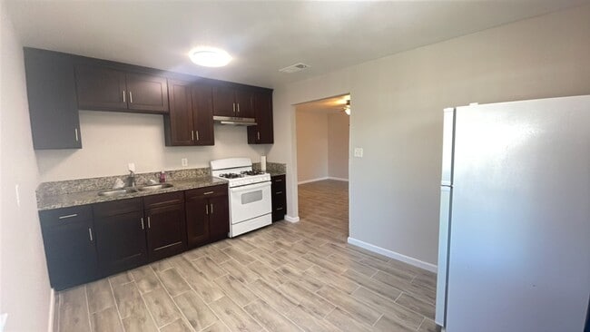 Photo - 119 E Amador St Unit 103