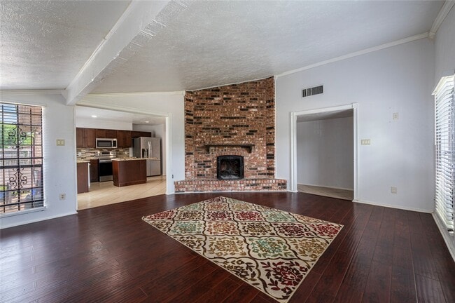 Photo - 15722 Corsair Rd