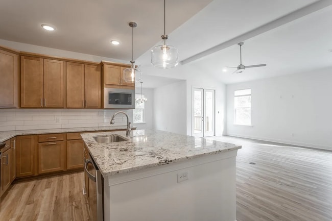 Photo - 6414 Satjanon Dr