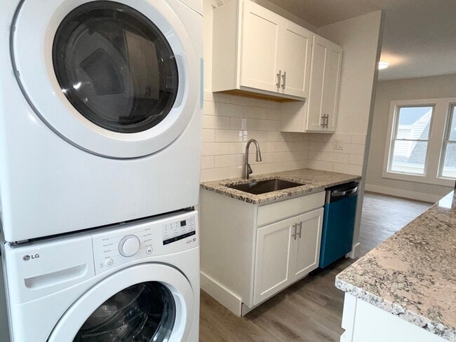 Photo - 6 Holmes St Unit 2