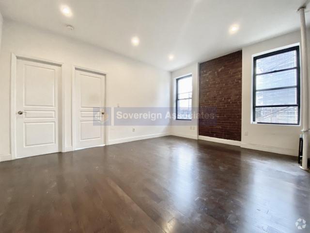 Building Photo - 4 bedroom in NEW YORK NY 10027 Unit 41 Rental