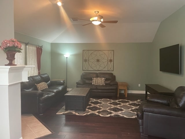 Photo - 112 S Lynnwood Trail