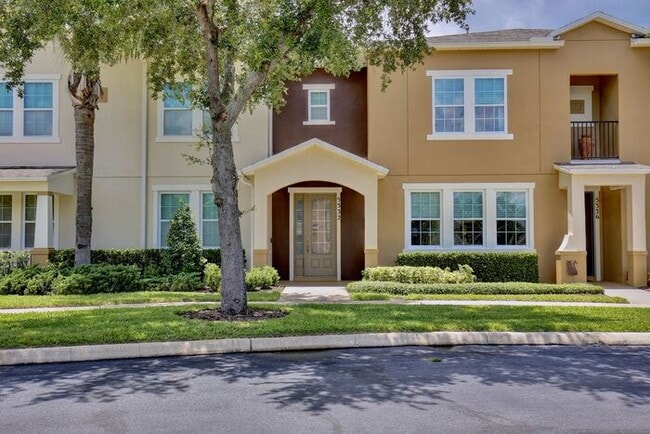Building Photo - Beautiful 3/2.5 Spacious Townhome with a Private Courtyard and a 2 Car Garage in the Desirable Sa...