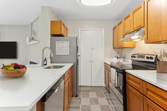 Dover 3 Bed x 2 Bath Floorplan Kitchen - ReNew Harford