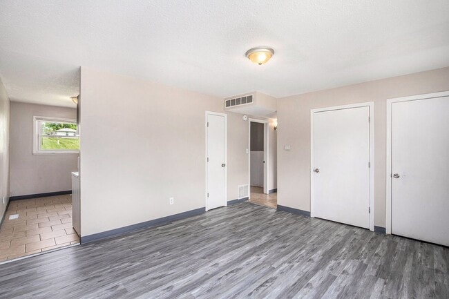 Photo - Beautiful 2BR/1BA Duplex in Independence!