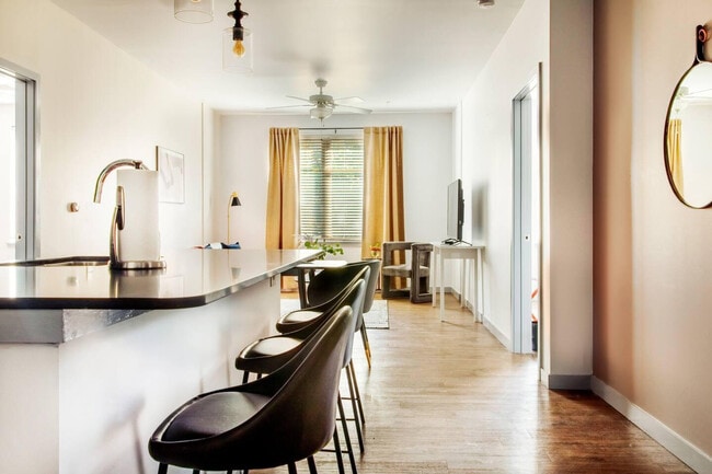 Photo - 1600 McGavock St Unit ID404232P