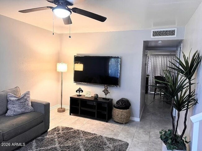 1115 E Fremont Dr