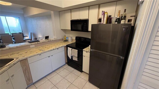 735 SW 148th Ave Unit 1711