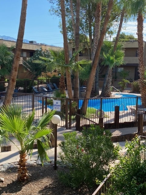 Oracle Palms Apartments