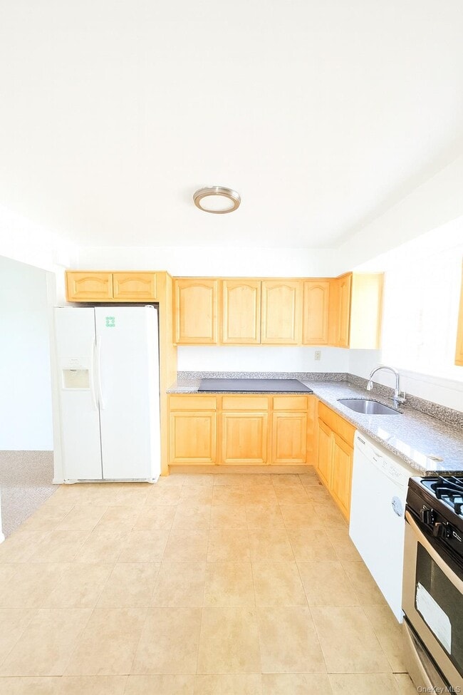 Photo - 2460 Batchelder St Unit 2