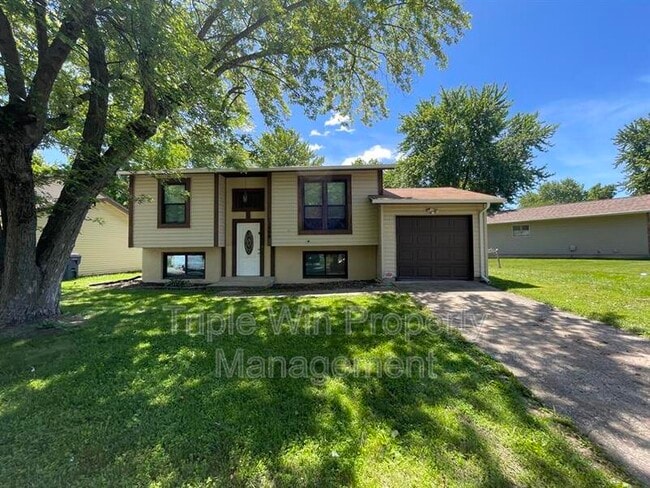 Building Photo - 1464 Monopoly Dr
