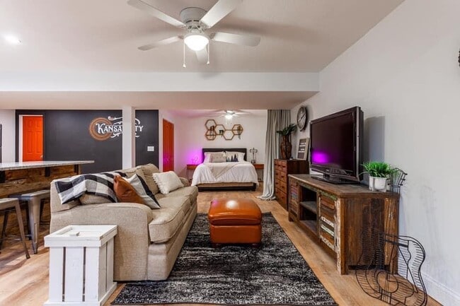 Photo - Studio Apartment