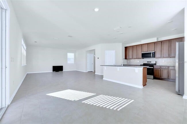 Photo - 88 Waverly Ln