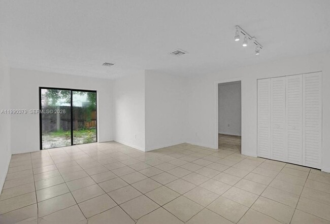 Building Photo - 3876 NW 207 St Rd