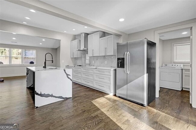 Photo - 1887 Shalimar Dr NE