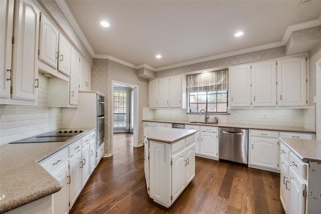 Photo - 15720 Golden Creek Rd