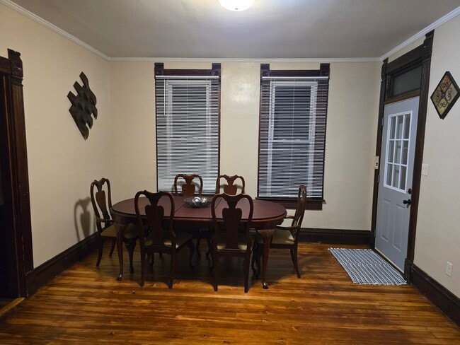 Photo - 2107 Windsor Ave