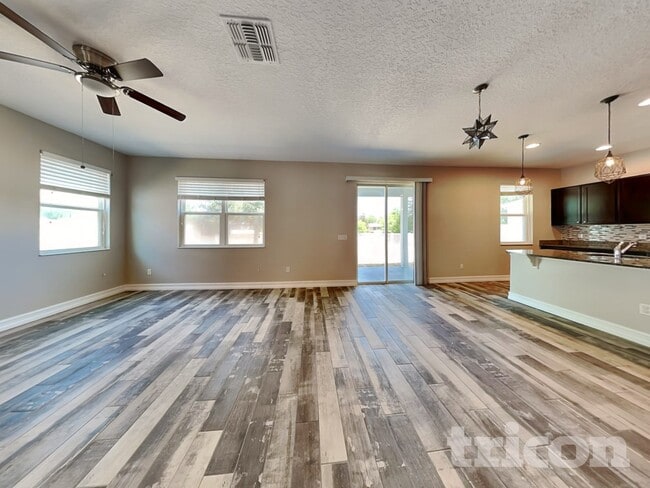 Photo - 12418 Field Point Way