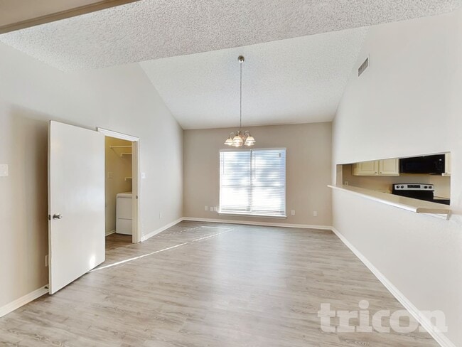 Photo - 1130 Dandelion Dr