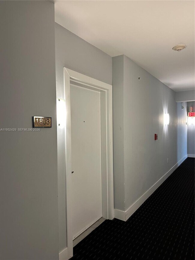 Photo - 1800 N Bayshore Dr Unidad 1803