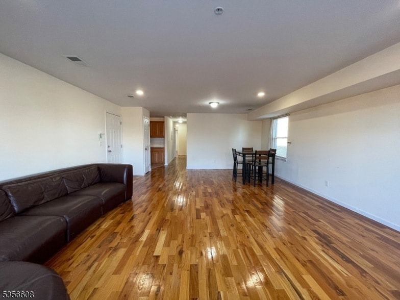 283-285 Morris Avenue Unit - 283-285 Morris Avenue Unit