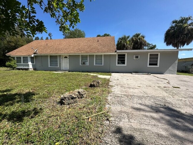 Building Photo - 2210 Cantor Ln Unit C Rental