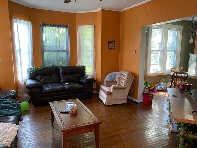 Photo - 17 Saint John Ave