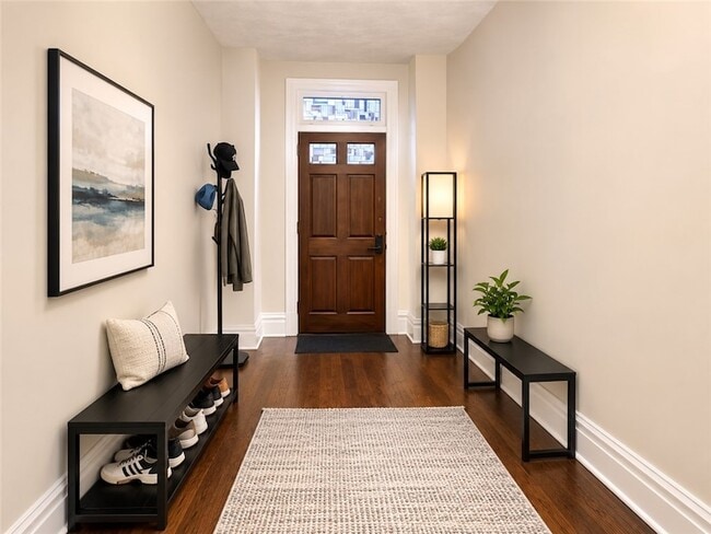 226 S Pacific Ave Unit 2F