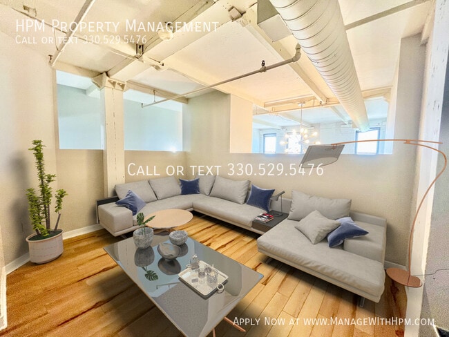 Photo - 1133 W 9th St Unit 408