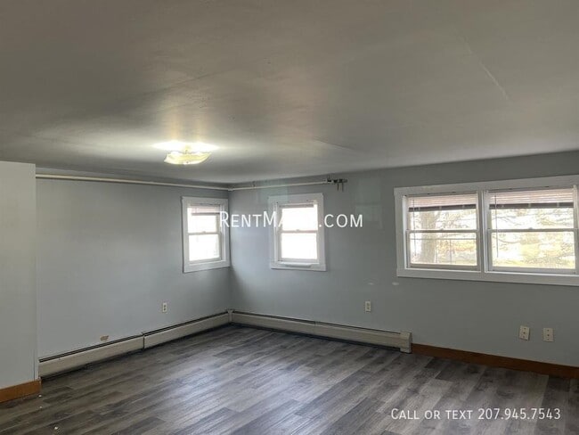 Photo - 2412 Western Ave Unidad R