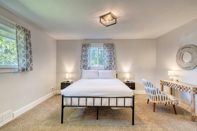 2501 N Kimball St Unit SI ID1547103P