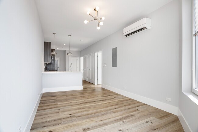 Photo - 1531 W Howard St Unit 401