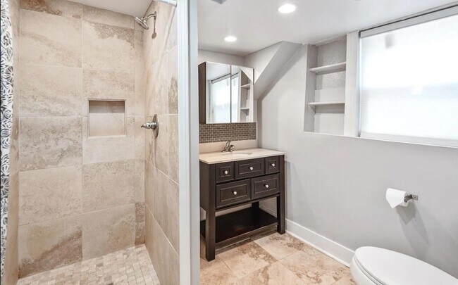 Photo - 1143 United Ave SE Unit B