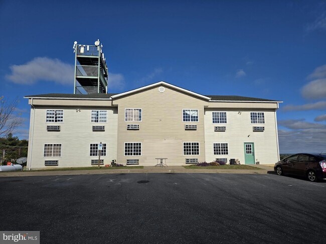 Photo - 18 Signal Knob Dr