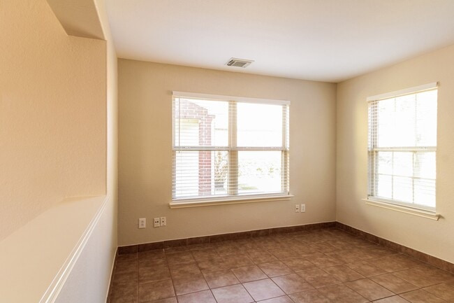 Photo - 29415 Legends Hill Dr