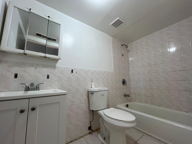 Photo - 15 Bergen Ave Unit 2