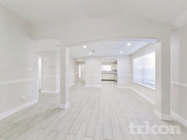 Photo - 19111 Deep S Ct