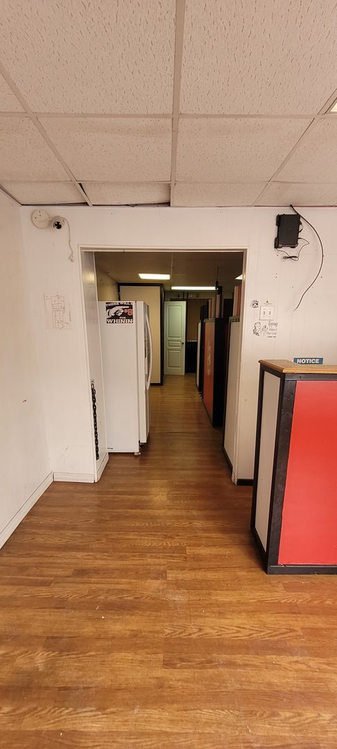 Photo - Commercial RENTAL