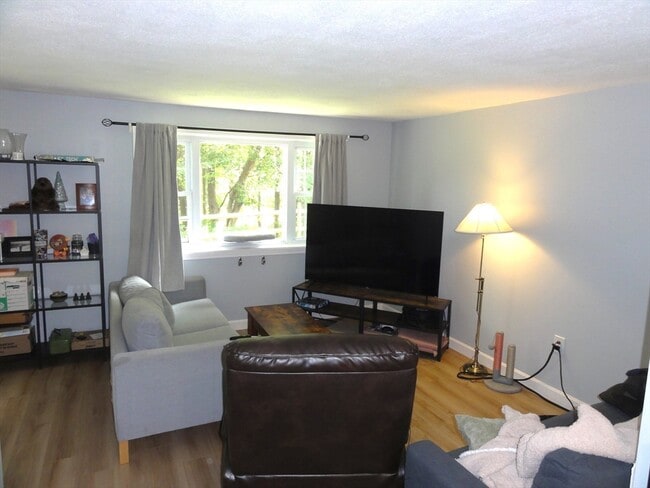 Photo - 73 Kennedy Dr