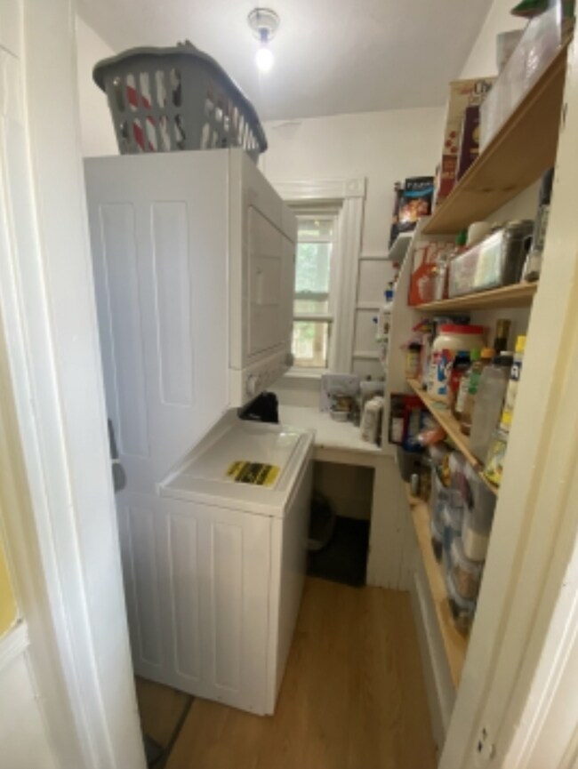 Photo - 15 Rowell St Unit 2