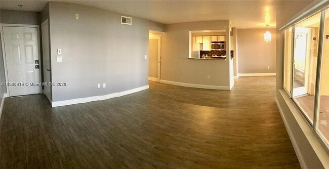 Photo - 2445 NW 33rd St Unit 1404