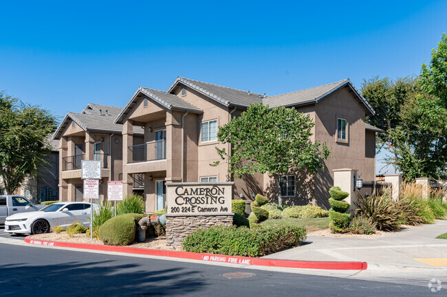 Building Photo - Cameron Crossing Apartments