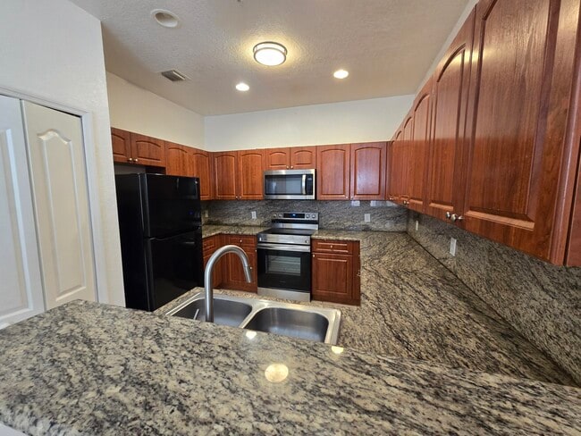 Building Photo - 1113 Shoma Dr Rental